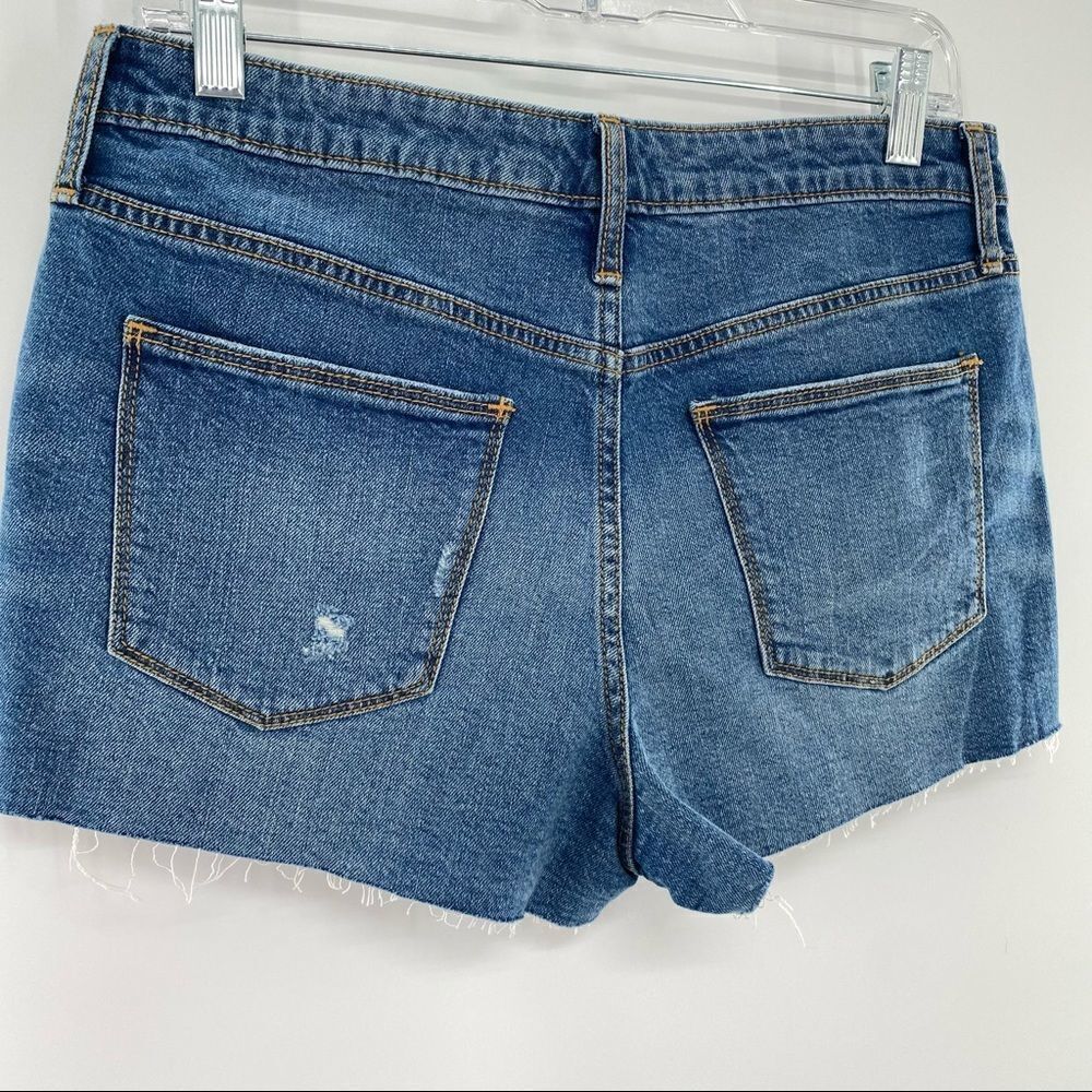 UNIVERSAL THREAD Distressed Raw Hem Jean Shorts - Picture 4 of 10